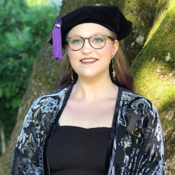 Meet your Posher, Sarah - Picture 1 of 1